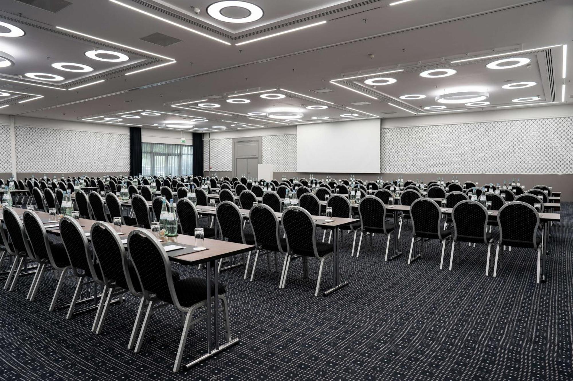 Radisson Blu Conference Hotel, Duesseldorf Exteriér fotografie