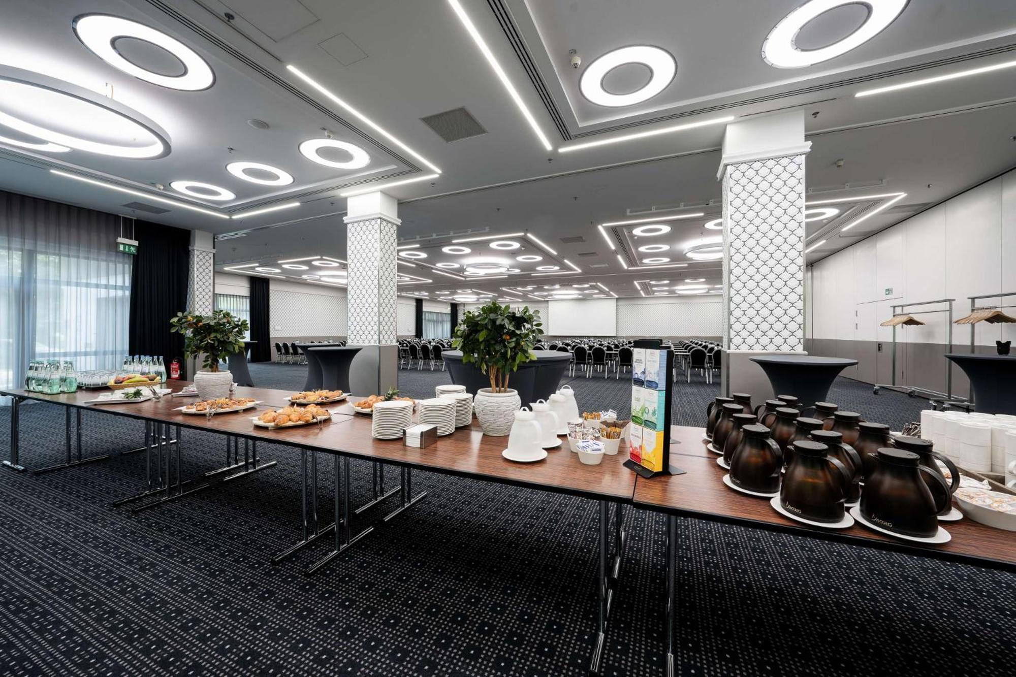 Radisson Blu Conference Hotel, Duesseldorf Exteriér fotografie